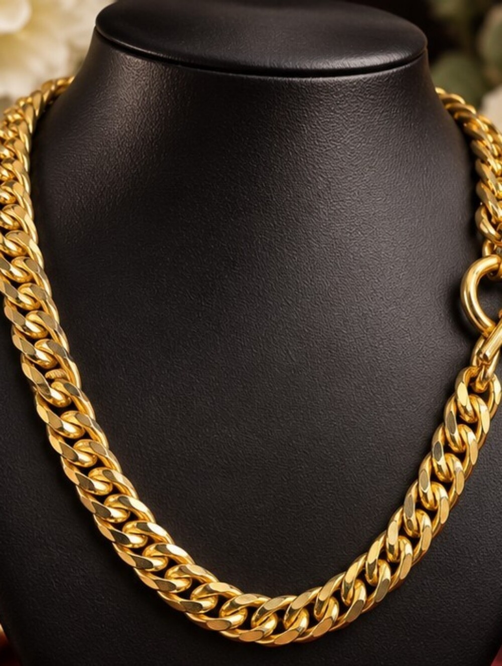 Chunky Gold Tone Curb Chain Toggle Necklace 18" Heavy 80g Statement